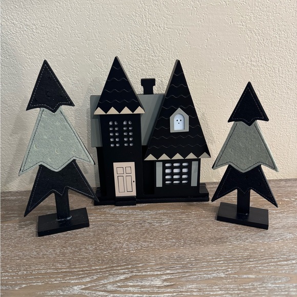 Target Hyde & EEK! Halloween Wood Haunted House and Trees (2) - Picture 1 of 4